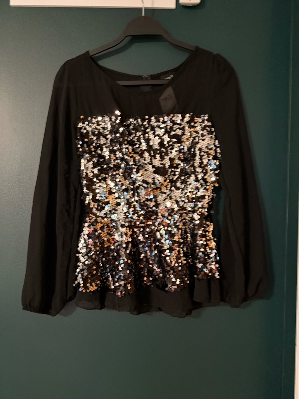 Rue21 Black Long-Sleeve Top with Multicolor Sequin Front